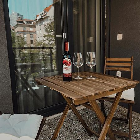 Elegant Escape Apartment II - City Centre Bratislava Exterior photo