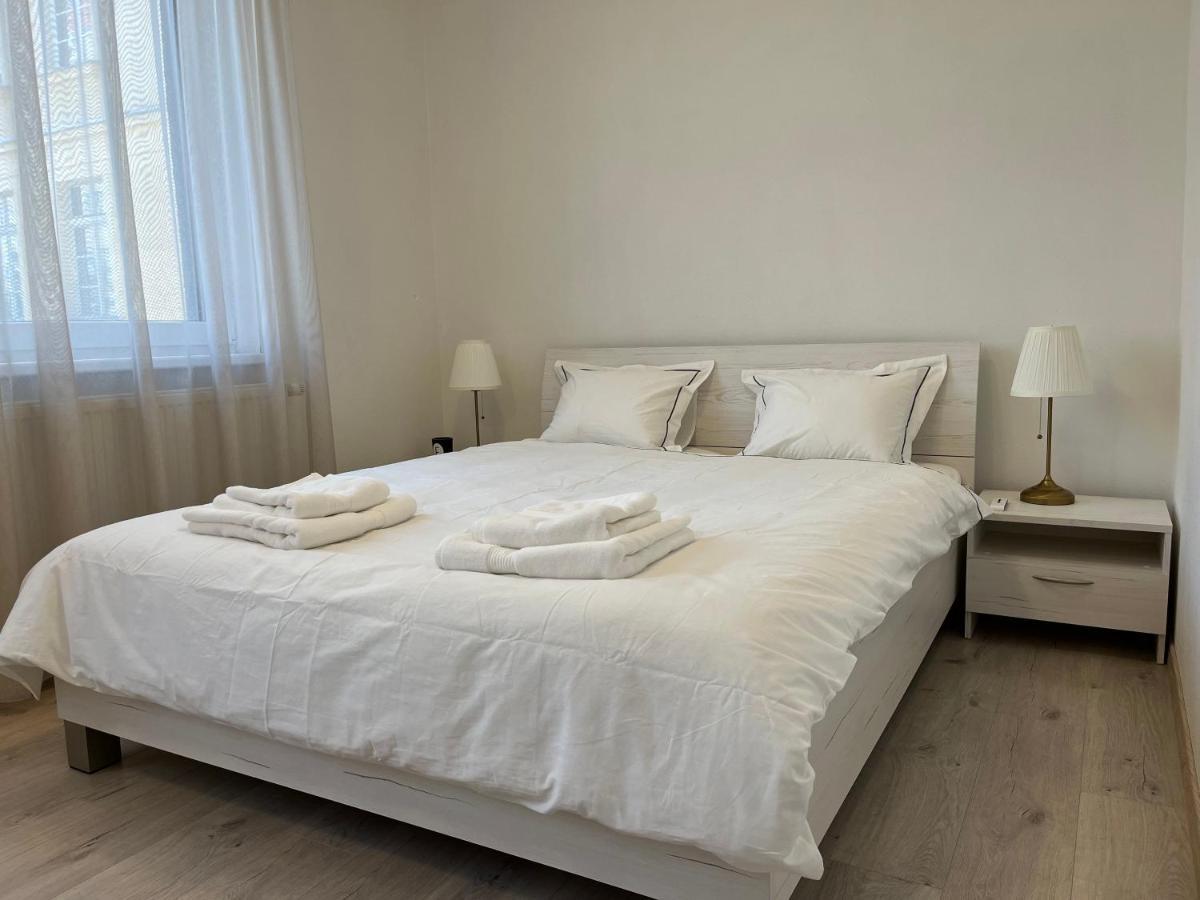 Elegant Escape Apartment II - City Centre Bratislava Exterior photo